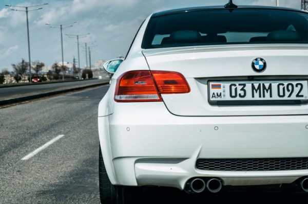 Свыше 26 тысяч авто с иностранными номерами легализовали в Кыргызстане