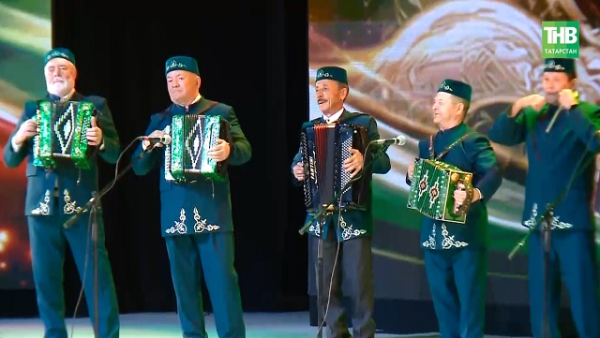 27 000 ветеранов вышли на сцену: в Казани прошел гала-концерт фестиваля &laquo;Балкыш&raquo;