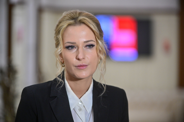 Лантратова: сельские врачи и учителя могут получить до 2 млн рублей