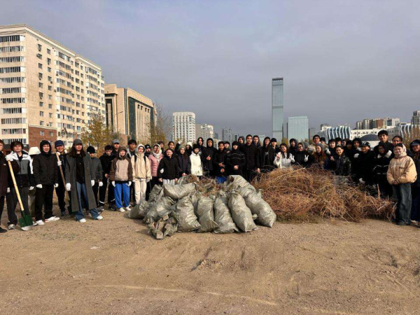 Столичные студенты приняли участие в акции "Таза Қазақстан"