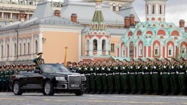 Москва специально не приглашала иностранных гостей на парад 9 Мая в этом году