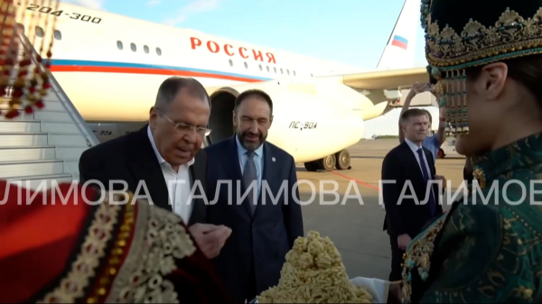 Лавров прилетел в Казань на заседание глав МИД стран ОДКБ