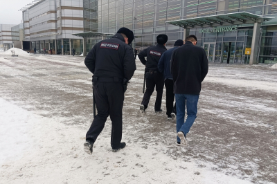 Силовики провели облаву на иностранцев в Новосибирске