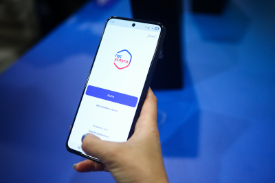 Макс получил статус соцсети, блогеров обязали отчитаться
