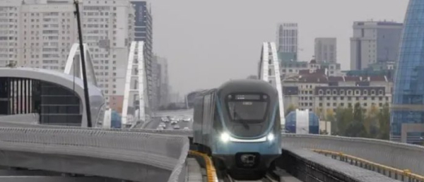 В Астане запущен первый поезд LRT