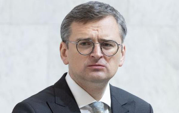 Экс-глава МИД Украины Кулеба посоветовал покинуть Киев тем, у кого &laquo;не выдерживают нервы&raquo;
