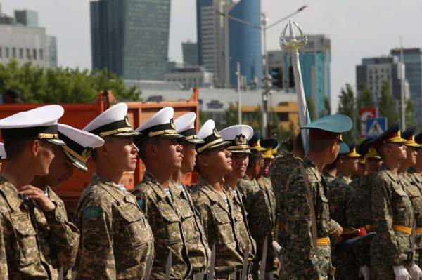 Торжественную форму начали шить для военнослужащих к параду Победы