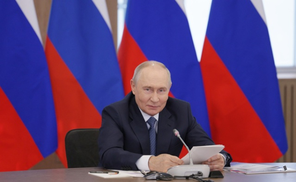 Путин поздравил Набережные Челны с 400-летием и отметил вклад КамАЗа