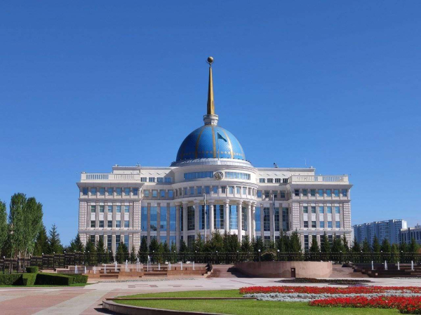 Президент назначил новых помощников и советника в Администрацию